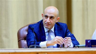 الوزير ينتصر للمعلمين بقرار تاريخي: رفع سن التقديم لمسابقة معلمي الحصة إلي 45.. التقديم يونيو المقبل