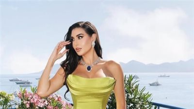 ياسمين صبري تخطف الأنظار بفستان ليموني في أحدث ظهور