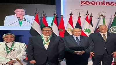 جامعة القاهرة تستعرض رؤيتها الرقمية في مؤتمر ومعرض سيملس 2025 بدبي