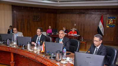 بمناسبة قرب عيد الأضحى المبارك: صرف مكافآت إجادة لأعضاء هيئة التدريس وأعضاء الهيئة المعاونة وأعضاء الجهاز الإداري والعمالة غير المنتظمة