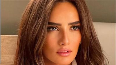 زينة ترد على الشائعات بشأن إصابة ابنها بهجوم كلب