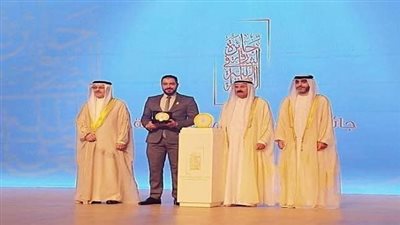 رئيس جامعة أسيوط يكرم الدكتور الحسن قطب لحصوله على جائزة الشارقة