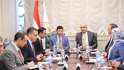وزير التربية والتعليم يبحث مع وزير الشباب والرياضة إطلاق دوري المدارس على مستوى الجمهورية