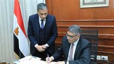 محافظ الجيزة يعتمد نتيجة الشهادة الإعدادية الترم الثانى 2025 بعد قليل