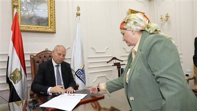 محافظ القاهرة يعتمد نتيجة الشهادة الإعدادية بنسبة نجاح 77%.. رابط وخطوات الاستعلام بالرقم القومي