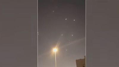 إيران تطلق صواريخ باتجاه قواعد أمريكية في قطر والعراق.. ودوي انفجارات يُسمع في الدوحة .. فيديو