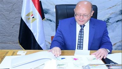 طلاب جامعة سوهاج يصممون أطلسًا ويخططون لمحطات شحن بـGIS