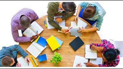 التعليم المصغر: ما هو وكيف يسهم في تطوير مهارات المعلمين والطلاب ؟