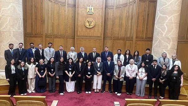 طلاب حقوق الجامعة