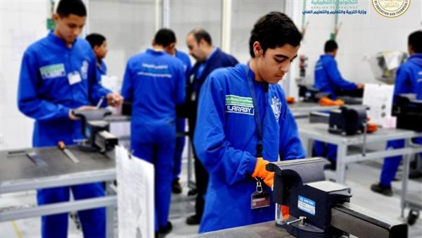 فتح باب التقديم لمدارس