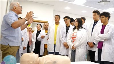 جامعة باديا تستقبل خبراء من جامعة تكساس لتدريب طلابها في الطب البشري والعلاج الطبيعي