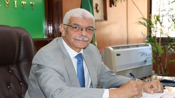 الدكتور أحمد فرج