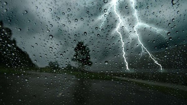 أمطار رعدية
