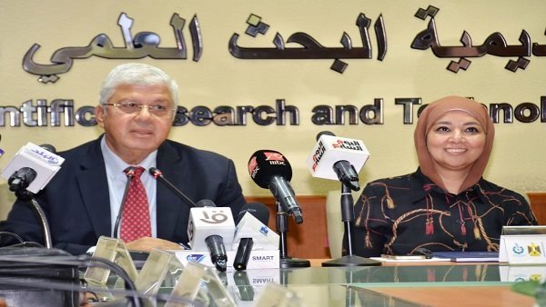 د.عاشور خلال الإعلان