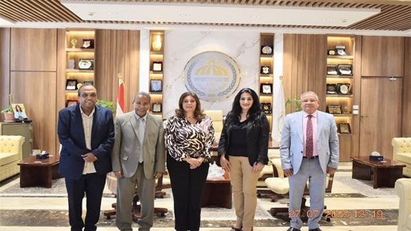 رئيس جامعة السادات