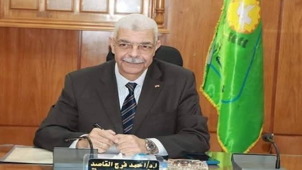 الدكتور أحمد القاصد