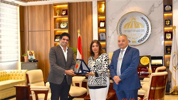 جانب من التكريم 