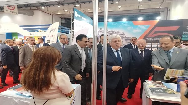 د.عاشور يشيد بجناح