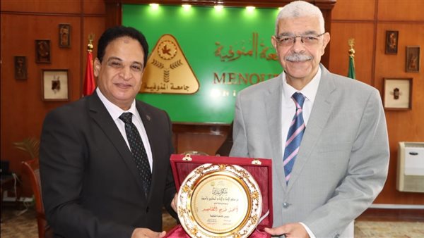 جانب من التكريم 