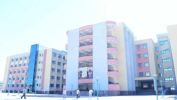 كلية طب وجراحة الفم