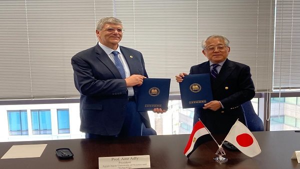 الدكتور عمرو عدلي