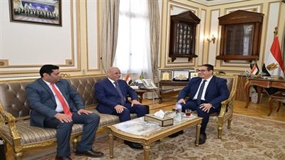 رئيس جامعة القاهرة يستقبل السفير العراقي لبحث التعاون الأكاديمي مع الجامعات العراقية