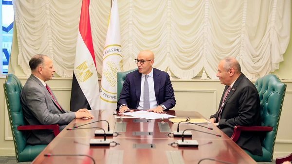 وزير التعليم يعتمد