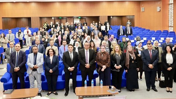 كلية حقوق عين شمس