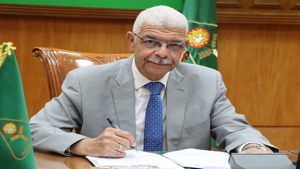 الدكتور أحمد القاصد