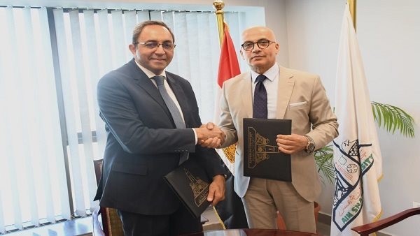 جامعة عين شمس توقع