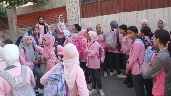 غلق أبواب مدرسة بالمحلة