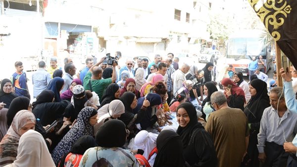 جانب من القافلة الطبية