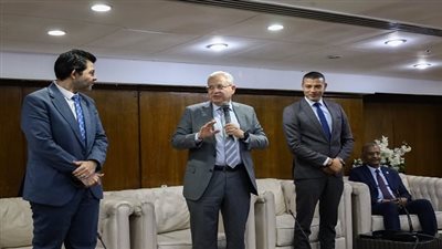 جامعة حلوان تطلق مبادرة أنا أيضًا مسؤول لتنمية وعي الطلاب وبناء قادة المستقبل