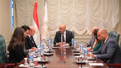 وزير التعليم: منح الخريجين شهادات دولية معتمدة لتواكب قدراتهم ومهاراتهم سوق العمل العالمية