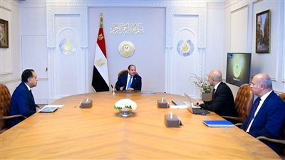 الرئيس السيسي  يصدر قرارًا بمنح وصرف حافز تدريس لللمعلمين من نوفمبر القادم 