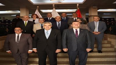 وزير التعليم العالي يطلق رؤية لتأهيل قيادات جامعية قادرة على مواكبة التطورات 