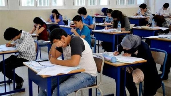 طلاب ثانية ثانوي