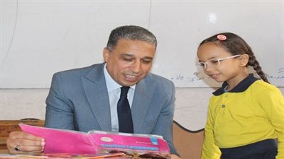 وكيل تعليم الجيزة يوجه تعليمات هامة أثناء زيارته لمدارس الوراق وشمال الجيزة