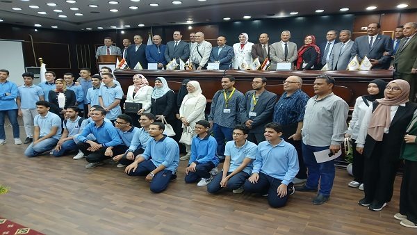 جامعة السادات تحتفل