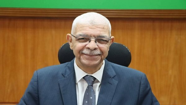 الدكتور أحمد القاصد