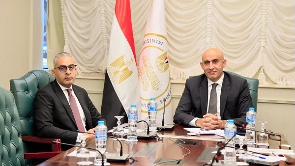 وزير التعليم ود.أحمد