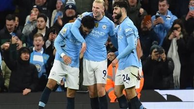 مان سيتي ضد ليدز.. وعمر مرموش على دكة بدلاء