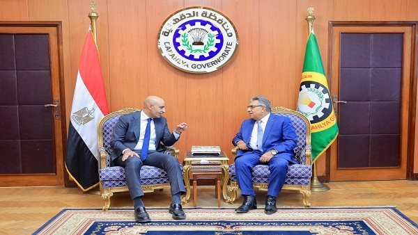 محافظ الدقهلية يستقبل