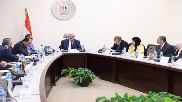 د.عاشور يعلن خطة