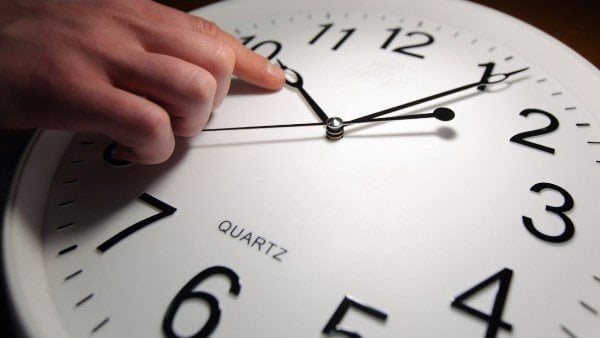 موعد تغيير الساعة