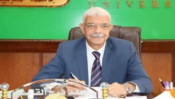 الدكتور أحمد القاصد