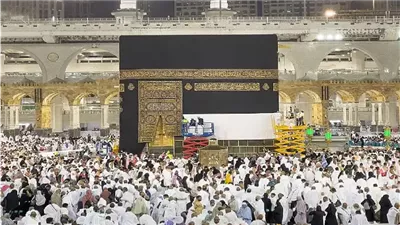 أسعار وبرامج رحلات العمرة في شهر نوفمبر 2025.. بكام؟