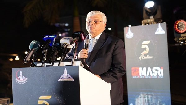 الدكتور أيمن عاشور