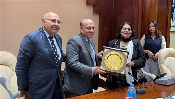 اللواء سمير فرج