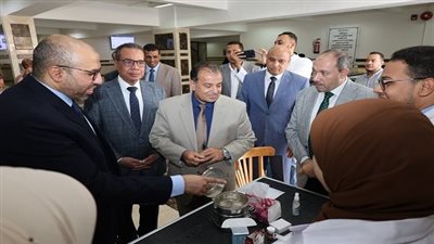 جامعة قنا تطلق مبادرة اطمن 2 لتعزيز الصحة والكشف عن السكري